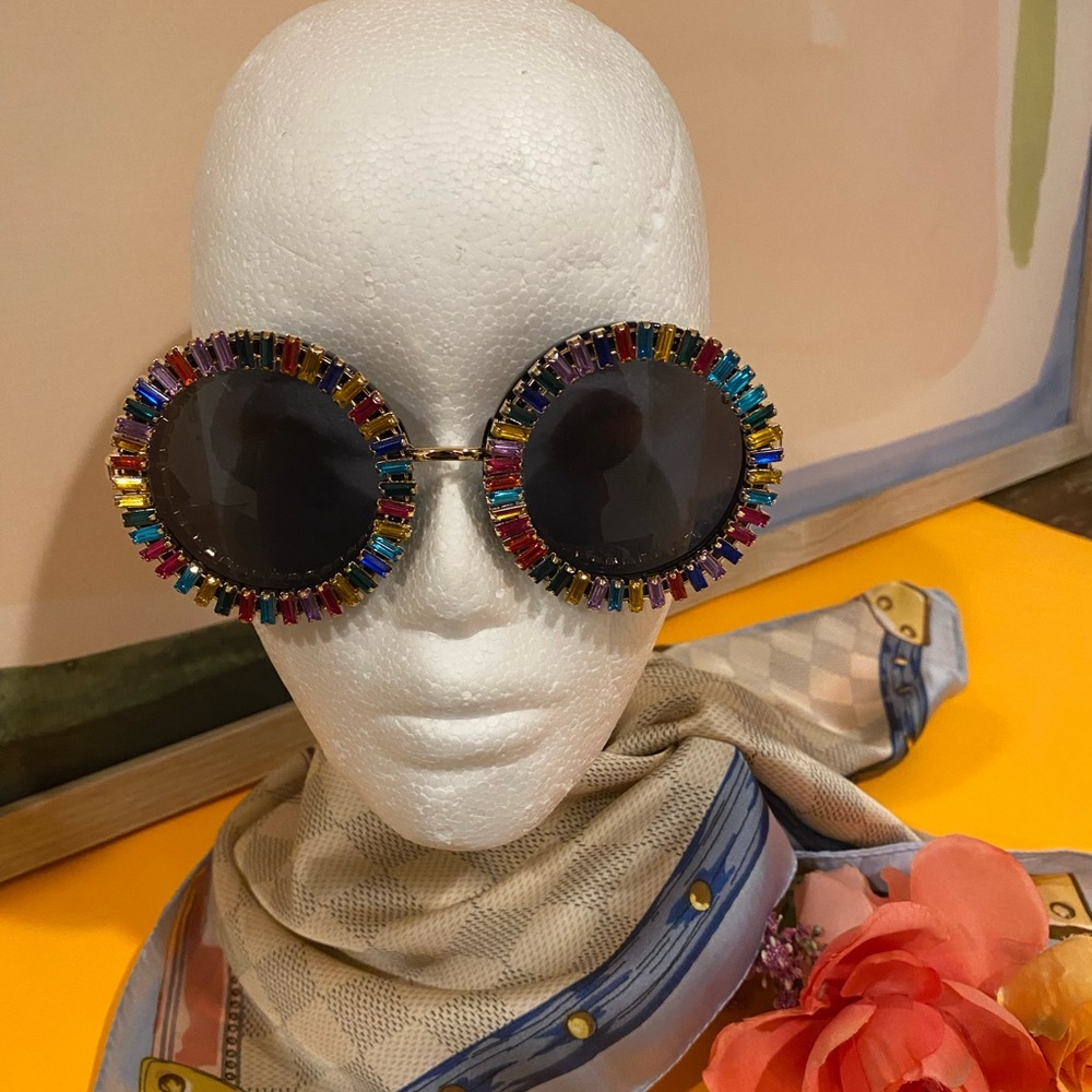 Multicolor Round Sunglasses - Picture 5 of 7